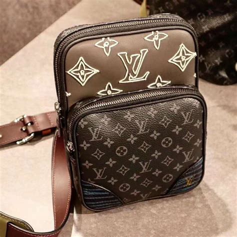 louis vuitton male purse|louis vuitton bag man.